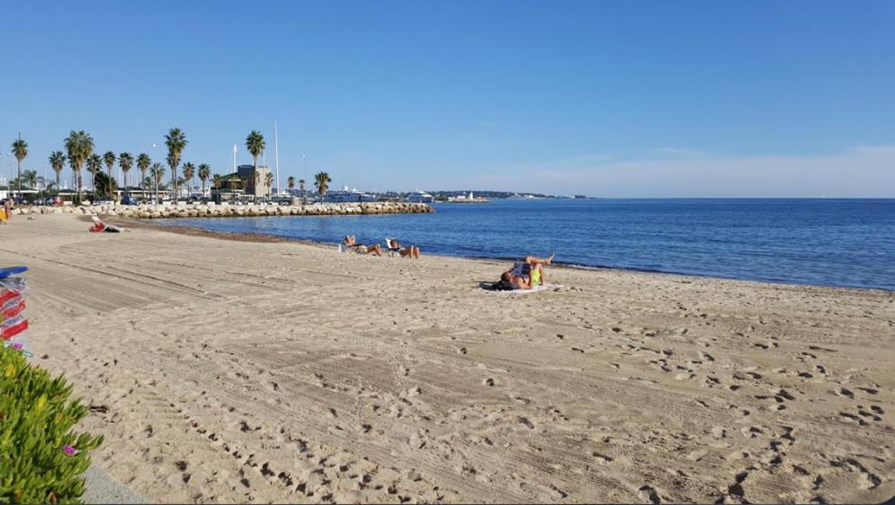 Spacieux Studio A Golfe Juan 2 Minutes Des Plages วาลูริส ภายนอก รูปภาพ